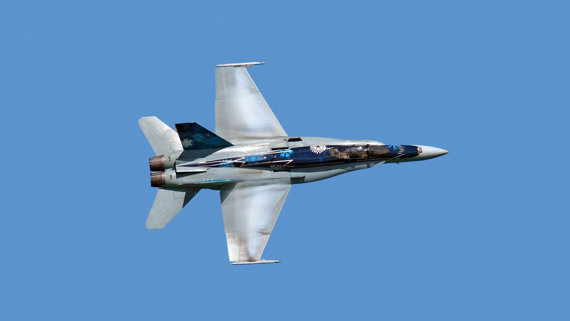 女子篮球训练营设置专属力量训练计划提升身体素质，女子篮球基本功训练