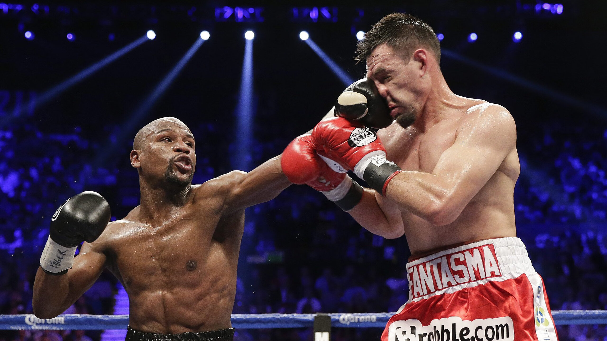 未来足球:智能硬件与科技结合,运动表现无极限,足球未来可期